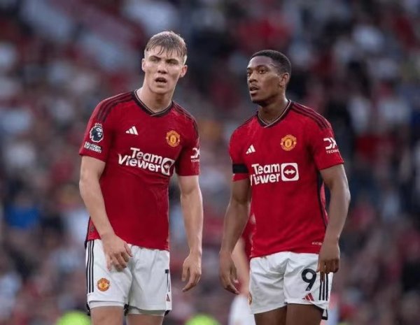 Manchester United sẽ chịu đựng nỗi đau và cắt giảm tổn thất của họ? Chấn thương của võ thuật bắt đầu